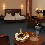 Seehotel Heidehof Klein Nemerow