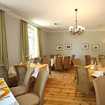 Seehotel Heidehof Отель Klein Nemerow