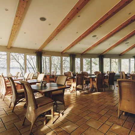 Seehotel Heidehof Отель Klein Nemerow