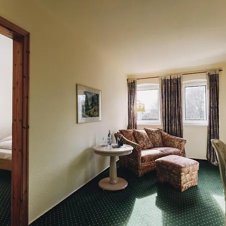 Seehotel Heidehof Otel Klein Nemerow