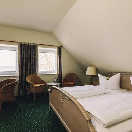 Seehotel Heidehof Otel Klein Nemerow