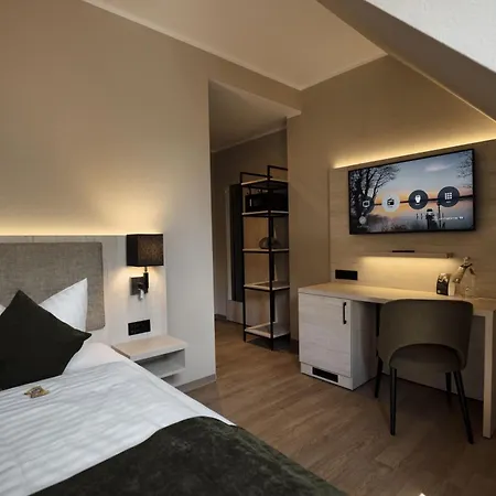 Seehotel Heidehof Отель Klein Nemerow