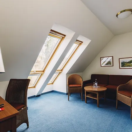 Seehotel Heidehof Отель Klein Nemerow